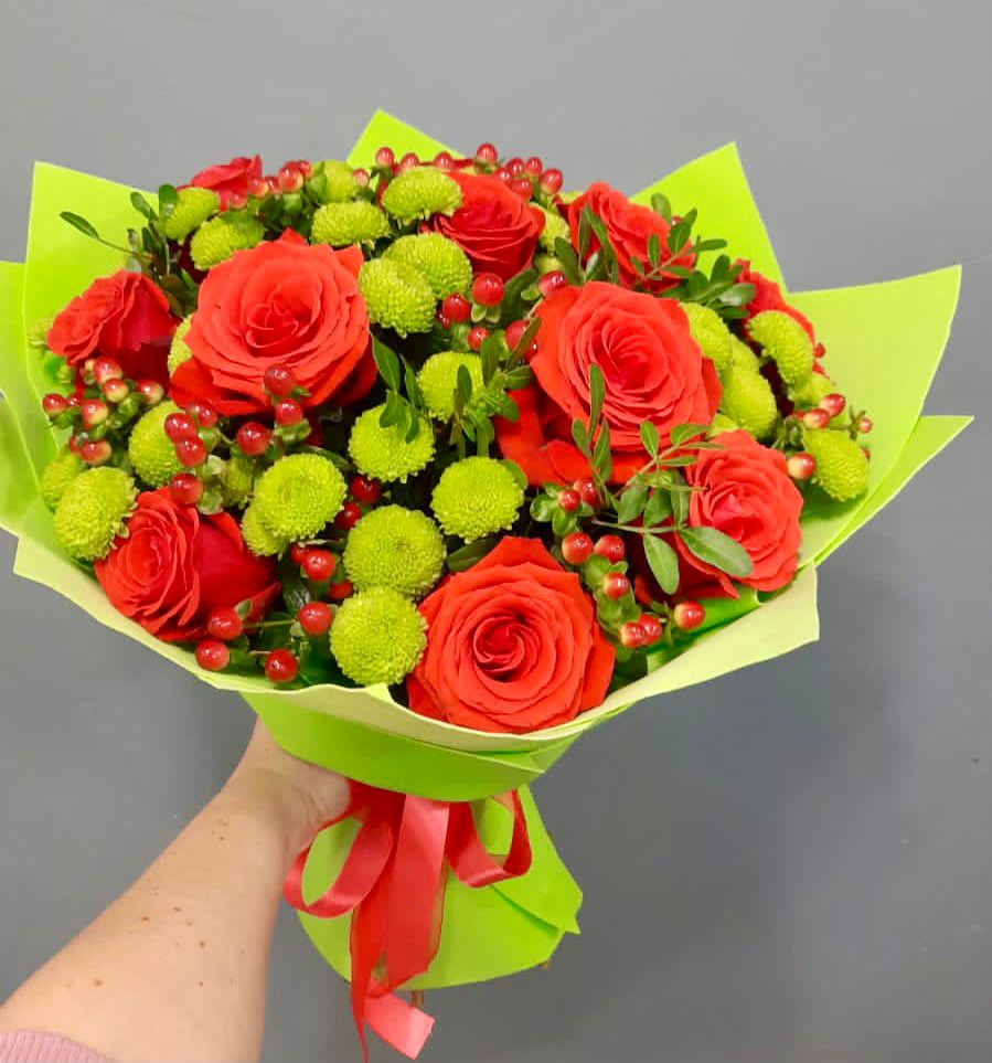 Букет цветов из: Хризантемы и Розы в Вольно-Донской