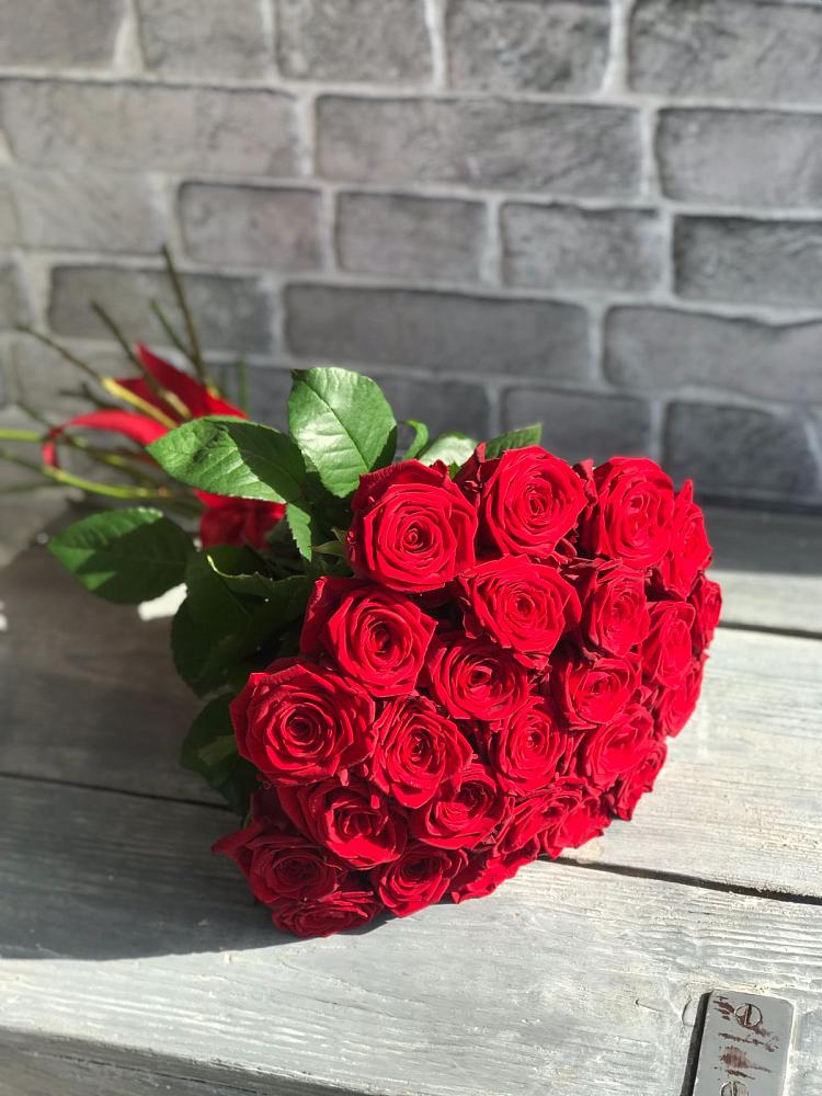 Букет Красные розы Фридом в Вольно-Донской