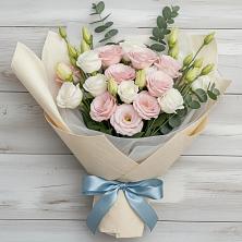 Букет цветов из:  Лизиантусы в Вольно-Донской