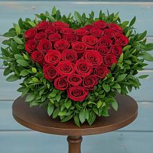 Цветочная композиция из Розы в виде сердца #REPLACE_PRED# Вольно-Донской