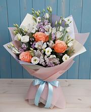 Букет цветов из:  Лизиантусы, Розы, Альстромерии и Гипсофила #REPLACE_PRED# Вольно-Донской