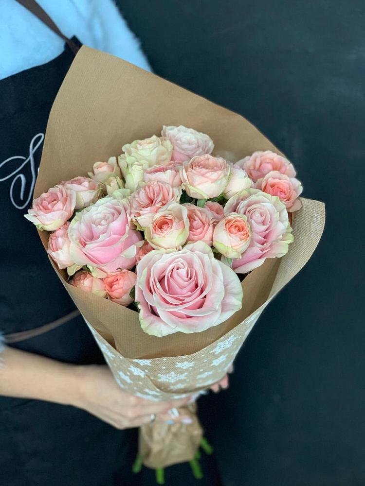 Букет цветов из: Хризантемы и Розы в Вольно-Донской