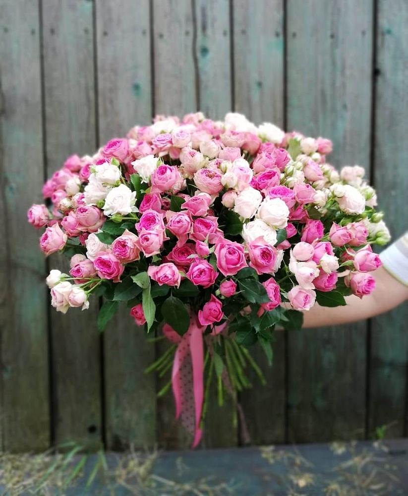 Букет Розовые кустовые розы Натали и Лав Лидия в Вольно-Донской