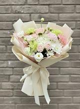 Букет цветов из:  Гвоздики, Розы, Лизиантусы и Хризантемы в Вольно-Донской