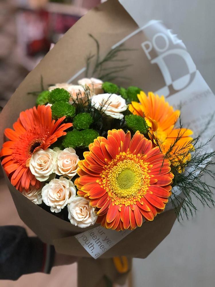 Букет цветов из: Герберы, Хризантемы и Розы в Вольно-Донской